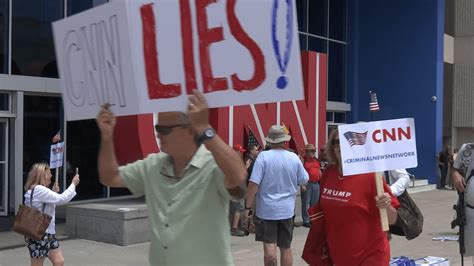 https eaglerising.com 44831 watch-anti-fake-news-protest-against-cnn-in-atlanta|Rethinking Fake News: Disinformation and Ideology during the .